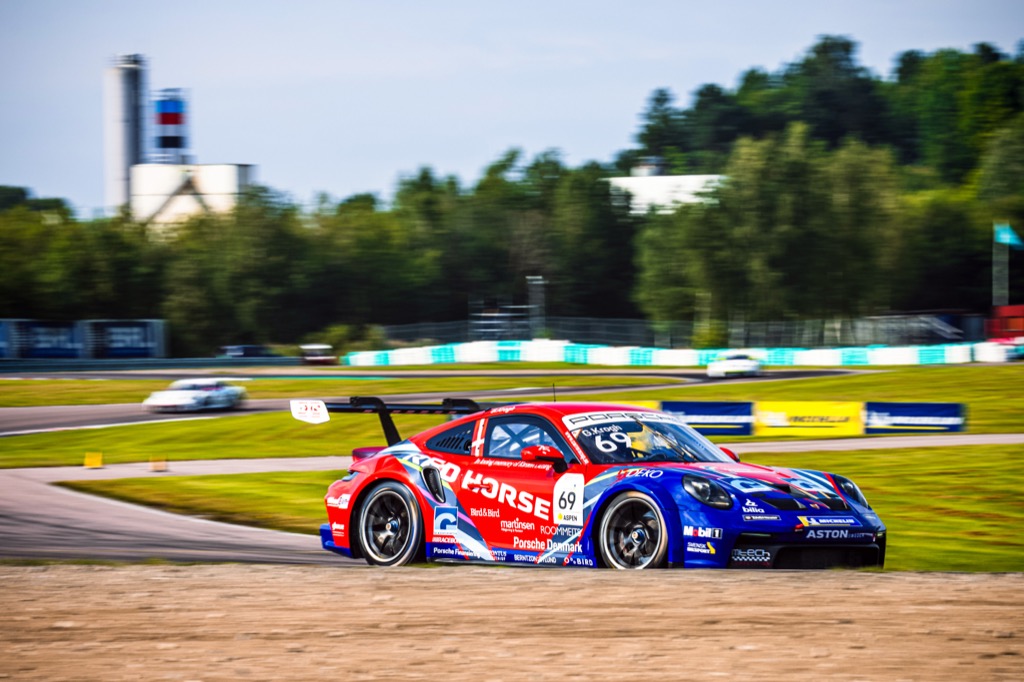 Stolthed og skuffelse for Gustav Krogh på Gelleråsen.
(Foto: Porsche Carrera Cup Scandinavia)